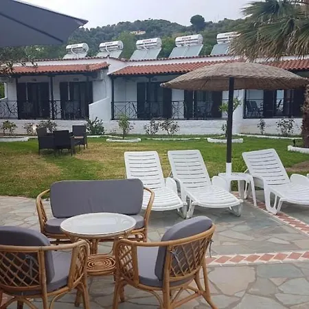 Πανσιόν Strawberry Skiathos Αγία Παρασκευή
